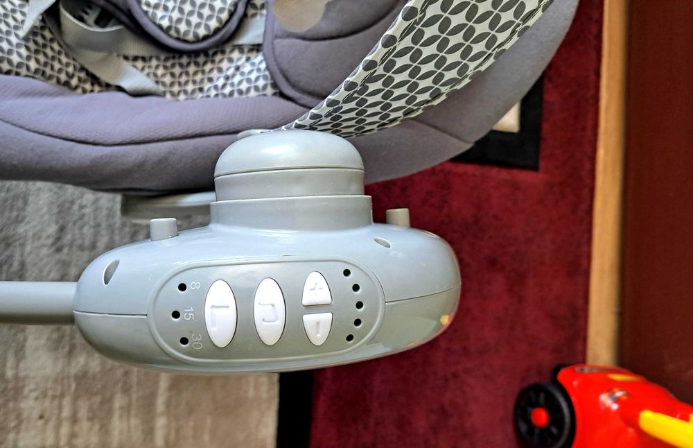 Balansoar bebe muzical Chicco Relax & Play