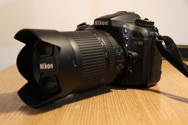 Nikon d7100 + Obiectiv Nikkor 18-140