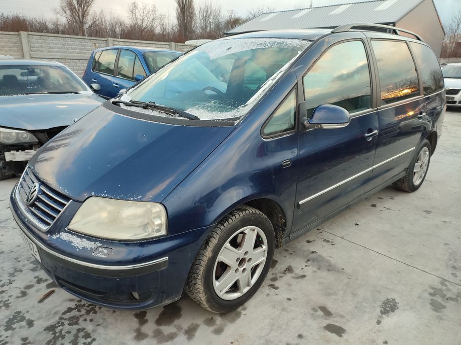 Usa fata stanga/ Usa spate stanga/ Portiera fata dreapta/ Portiera spte dreapta Volkswagen Sharan 2005