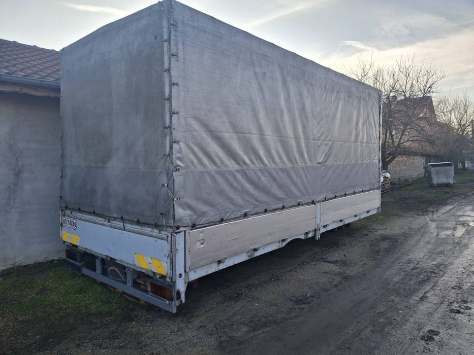 Алуминиева каросерия с горна щора