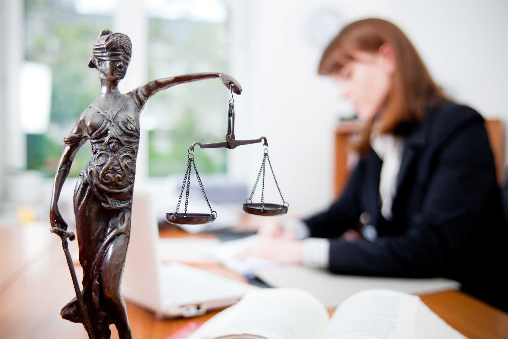 АДВОКАТ по уголовным, гражданским, семейным делам.