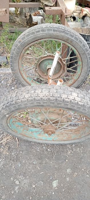 Колеса  в сборе ,реле зарядки  мотоцикла Урал , Днепр ,дверь К700