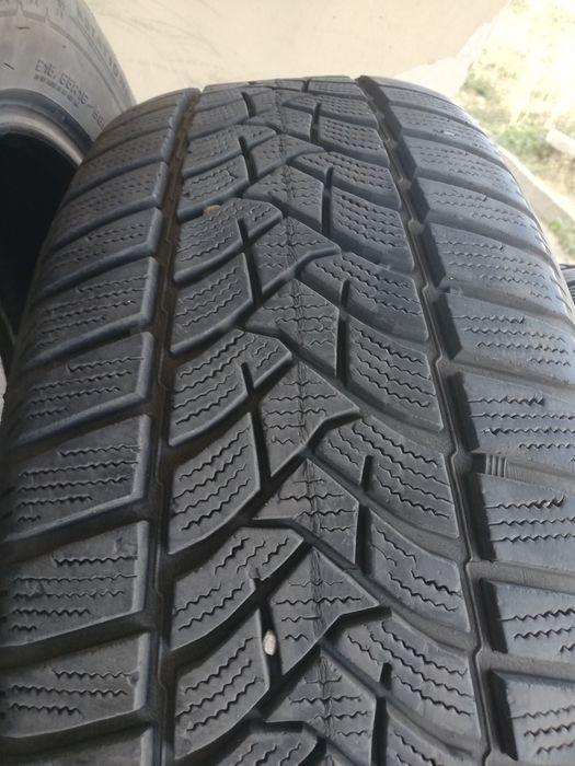 Зимни гуми DUNLOP 215 65 15