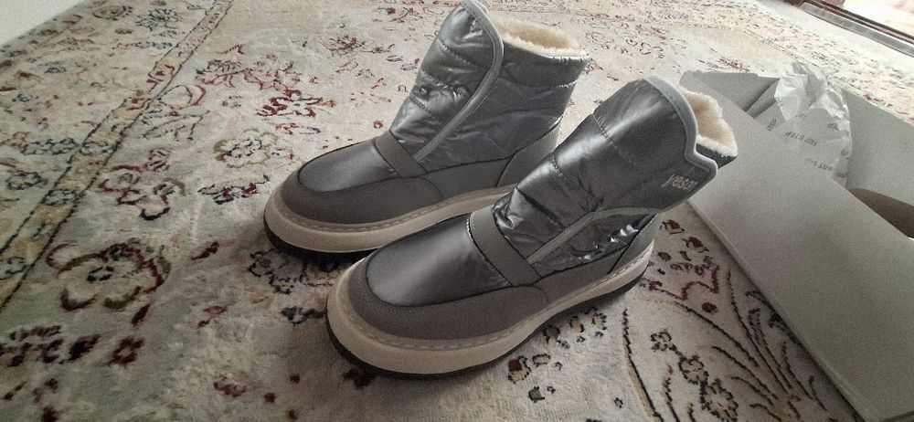 Су өткізбейтін етік сатылады