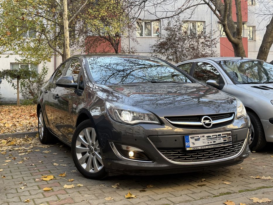Vand Opel Astra J 2013 1.4 turbo 140cp
