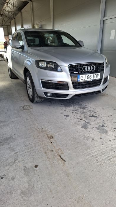 Audi q7 anul 2008