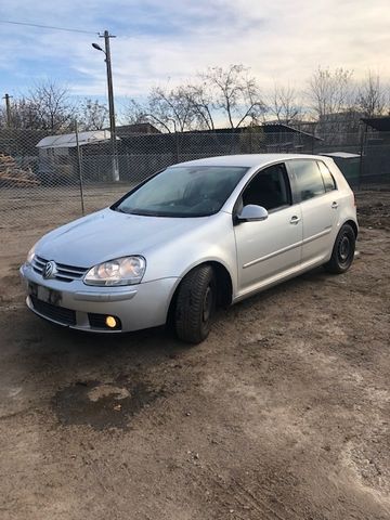 Dezmembrez Vw Golf 5 2007, 1,9tdi tip Bls, argintiu