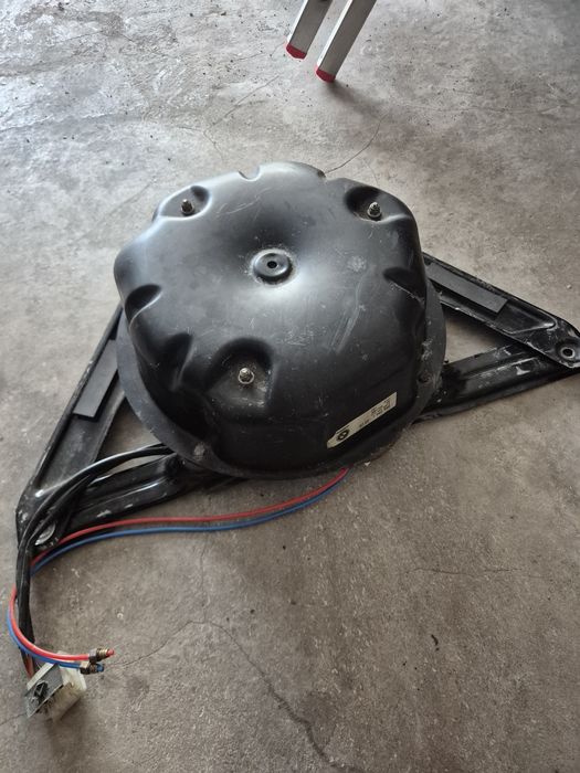 Компресор за въздушни възглавници bmw x5 e53 2002