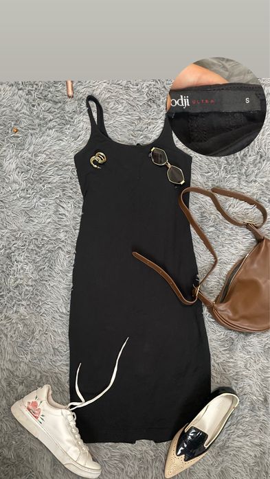 Девчата налетайте ! Акция ! Каждая вещь 49.999 сум!