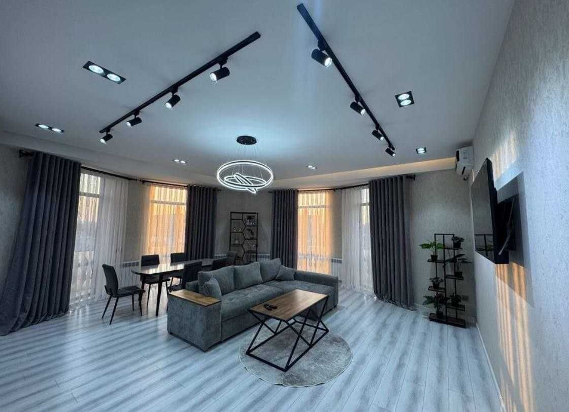 Продажа 3х кои квартира Новостройка Саламатина  (МДХ)