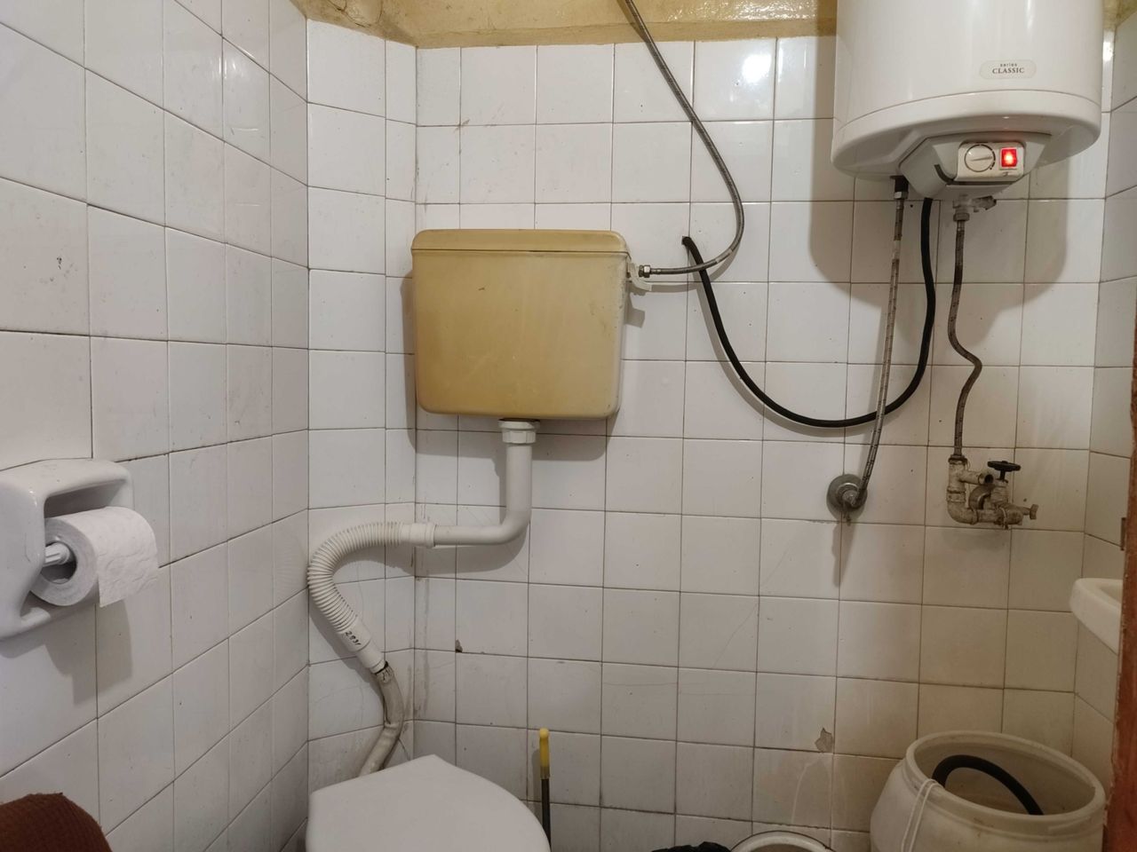 Продава се Четиристаен апартамент в Търговище, Център - 104 кв.м за 907 €/кв.м - Снимка #12