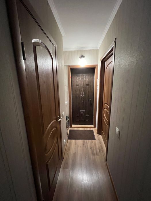 1-комнатная квартира с ремонтом в  самом центре у городского рынка