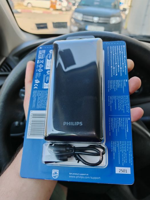 Baterii externe Philips 20 000 mah