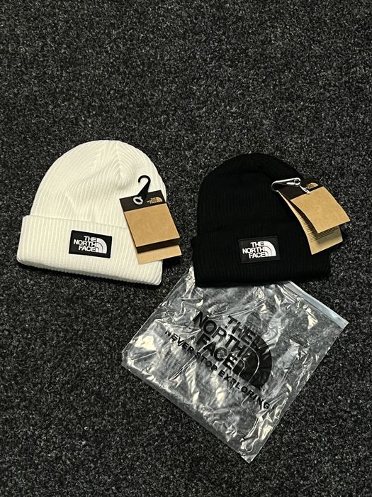 Caciula The North Face Alba/Neagra Premium / 2025