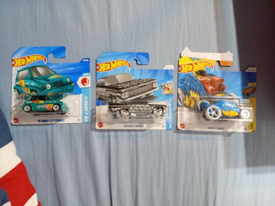 Vand Masinute hotwheels TH