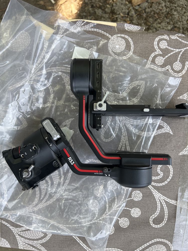 Стабилизатор DJI RS 3