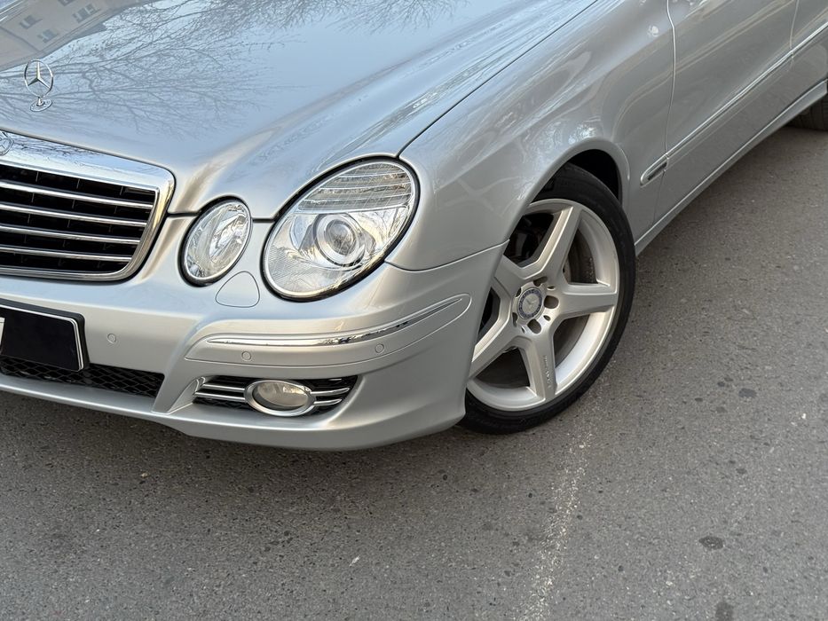 Mersedes benz W 211  E 200 kraska toza