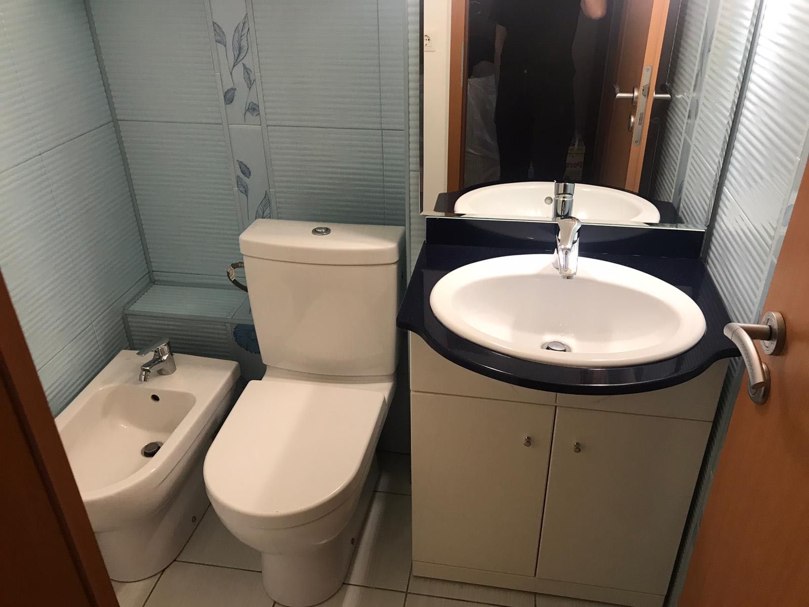 Inchiriez apartament 3 camere zona Lipovei