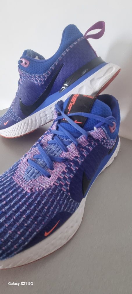 Мъжки маратонки Nike react