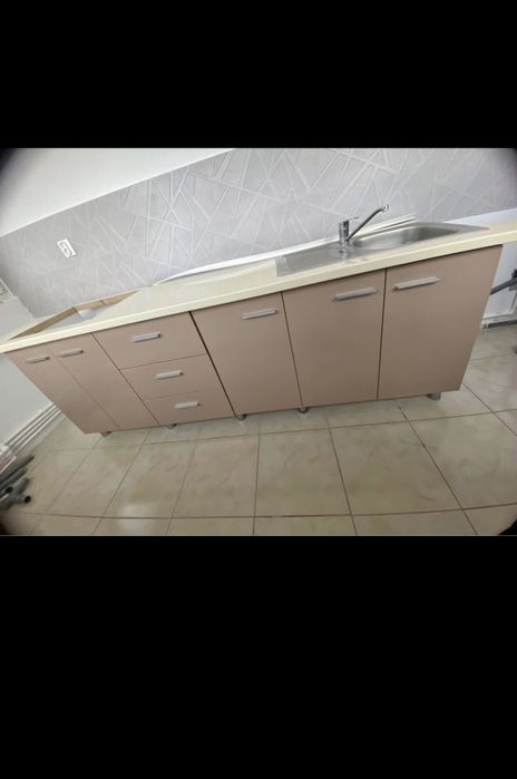 Vand mobila bucatarie