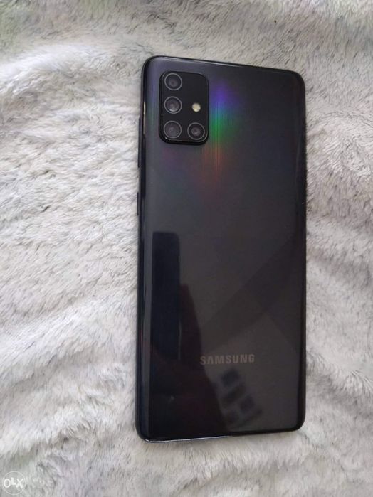 Samsung Galaxy A71 128/6 Срочно продам