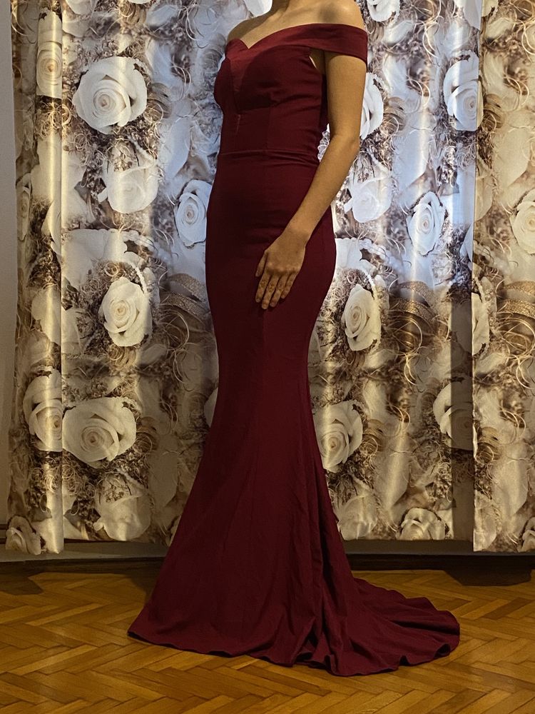 Rochie elegantă rosie