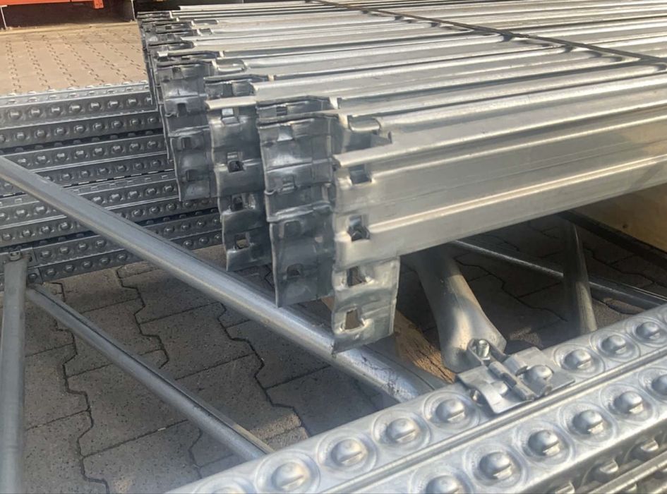 Rafturi metalice industriale