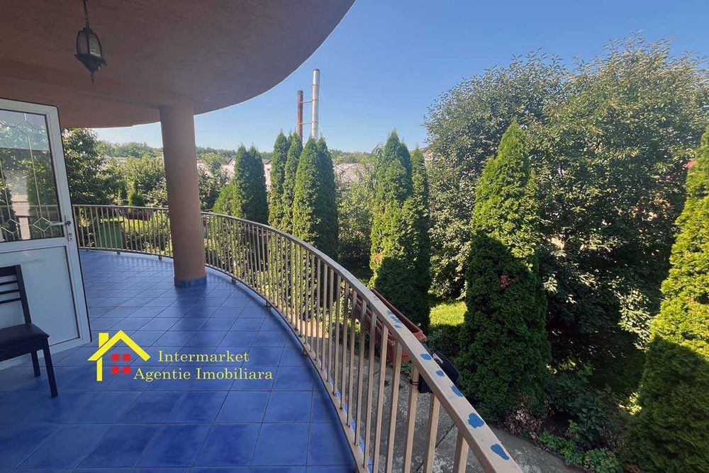 de vanzare casa tip vila zona Dedeman