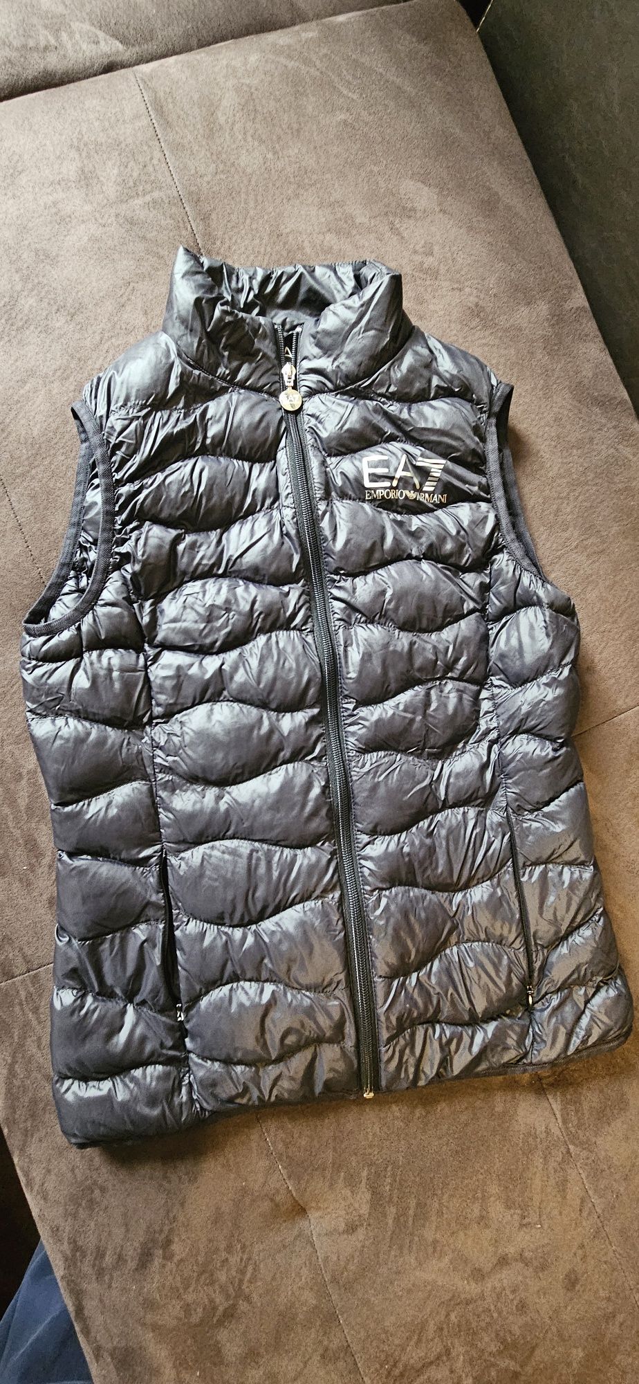 Armani EA7 и Emporio Armani