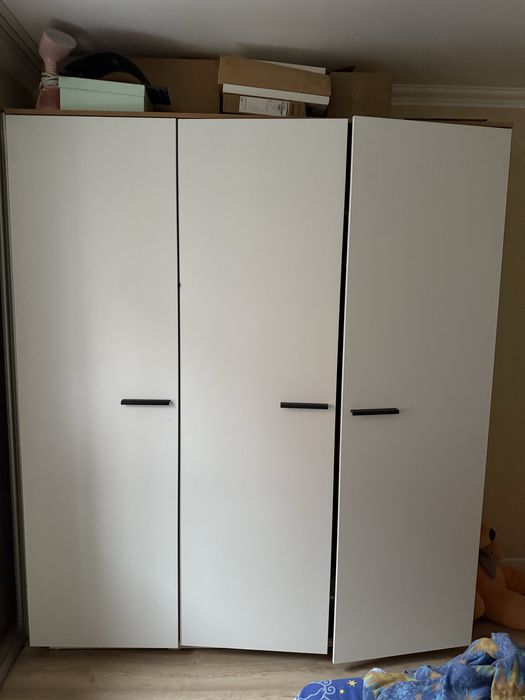 Продам шкаф для спальни