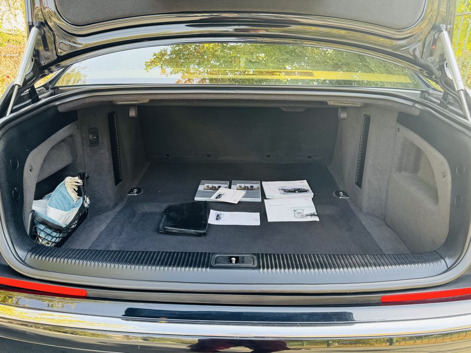 AUDI  A8L  D3 quatro