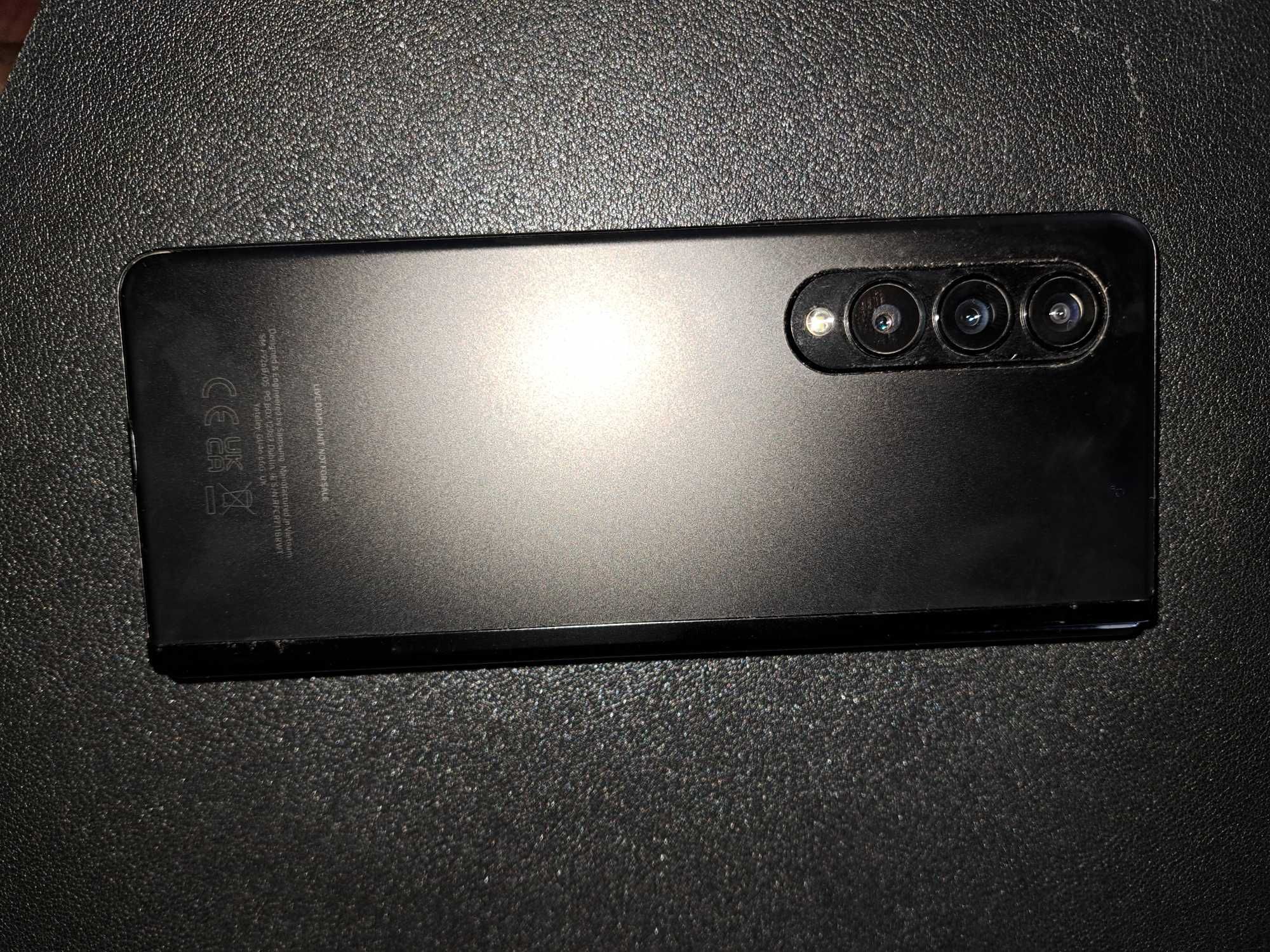 galaxy z fold 3 като нов, гаранция
