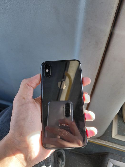 Айфон xs в отличном состоянии.