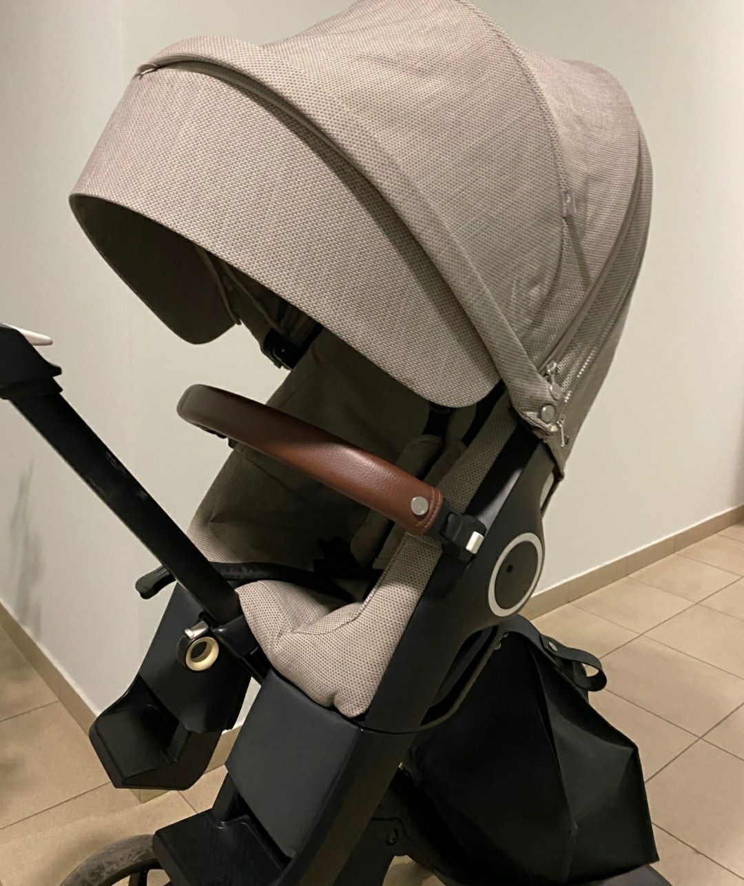 Stokke Xplory 6 с 2 коша