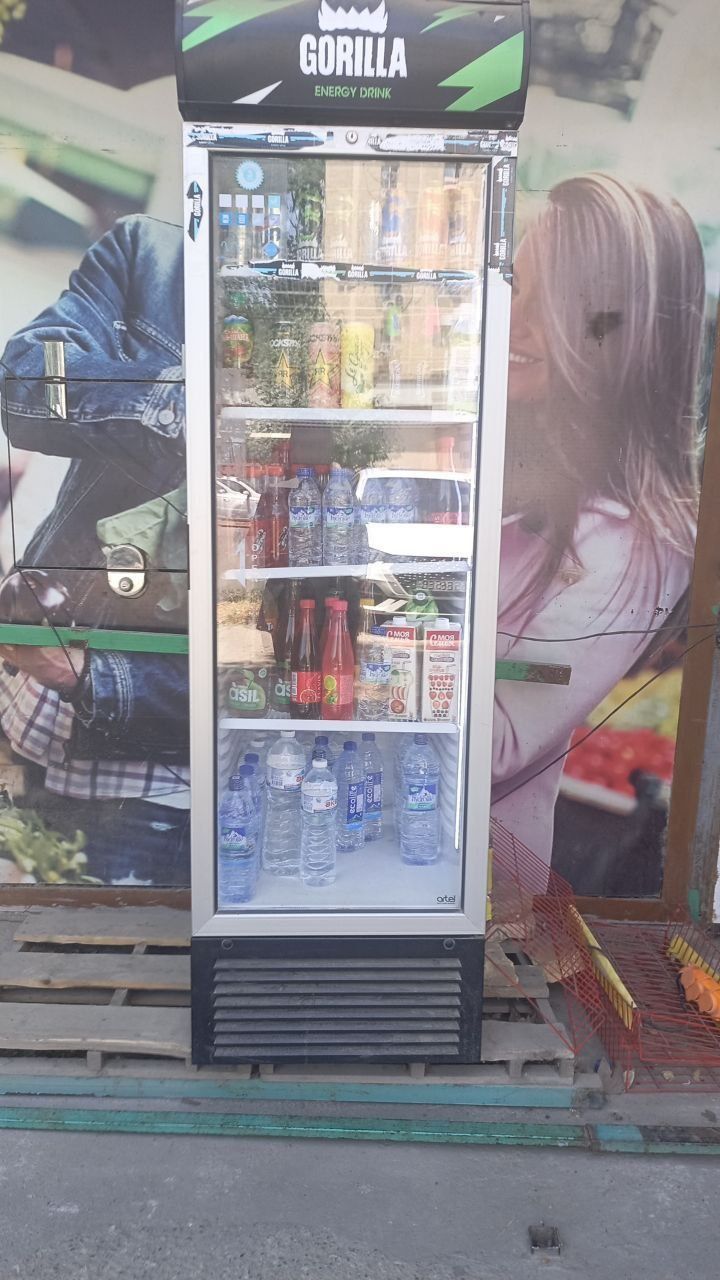 Продается Холодильник для напитков