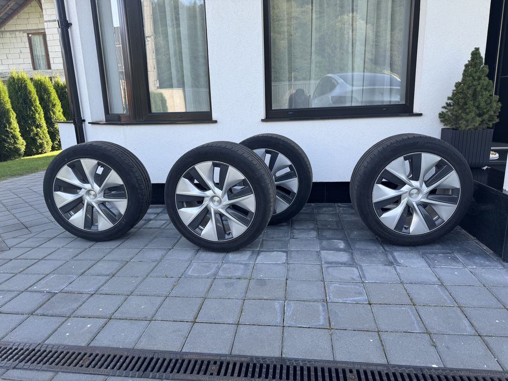 De vanzare Jante Tesla Y "19