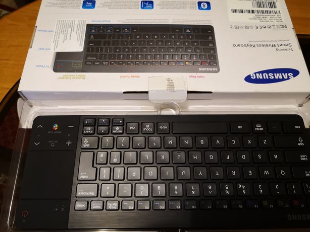 Vând tastatura wireless TV Samsung.