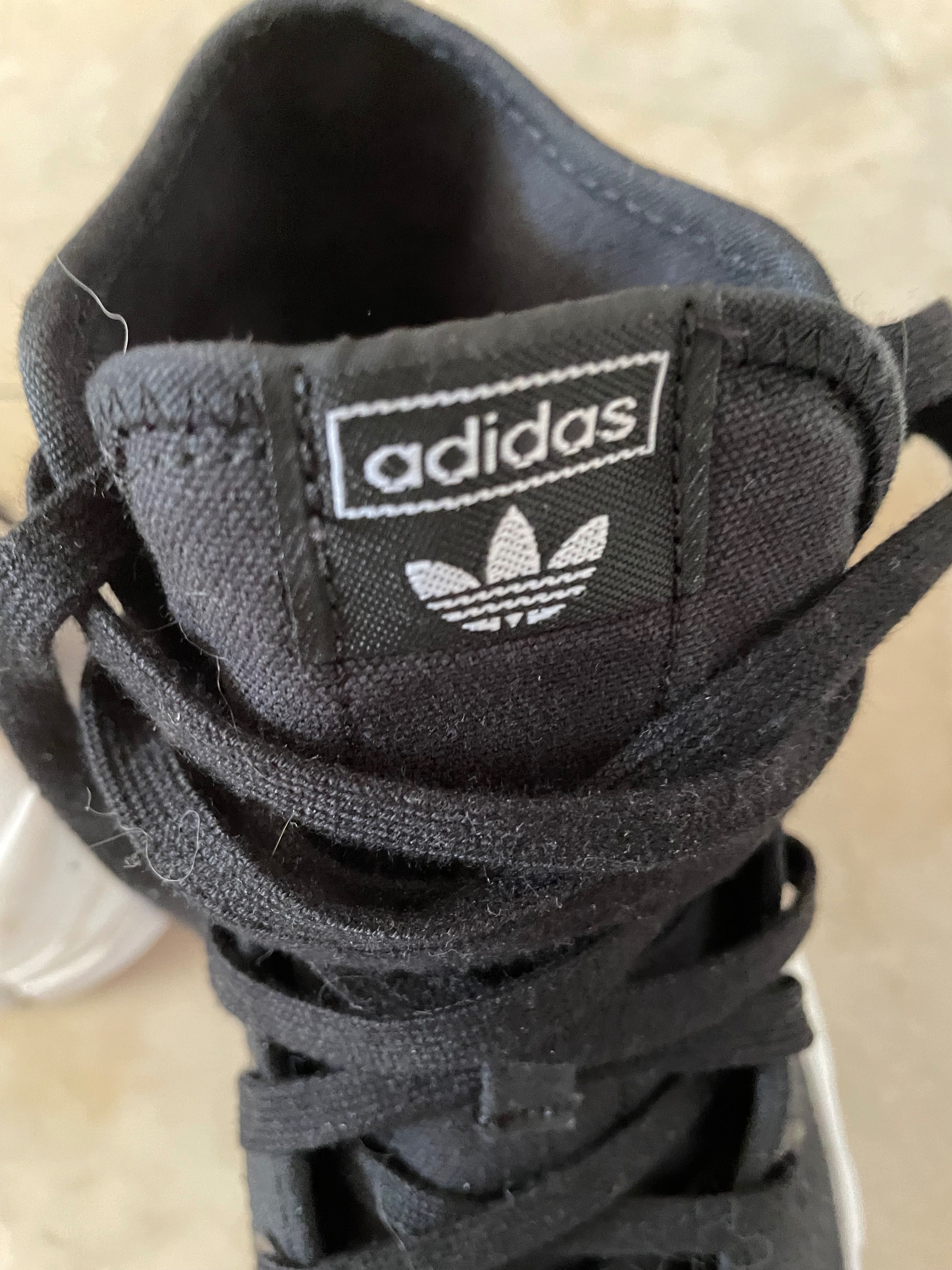 Кецове Adidas в отлично състояние