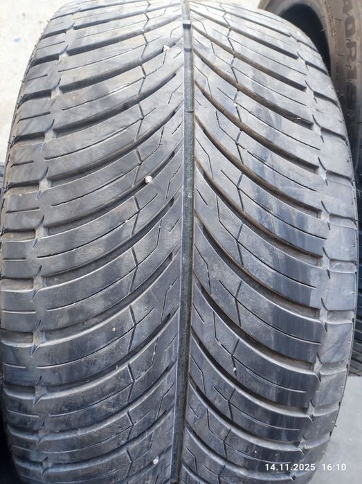 Гуми 245/45/19 2бр 275/40/19 2бр спорт пакет