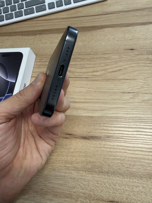 Iphone 16 pro 256 GB | Garantie 05.2027 Vodafone Romania