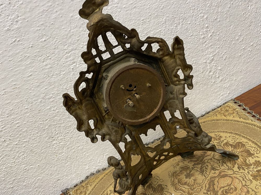 Немски каминен часовник от масивен месинг