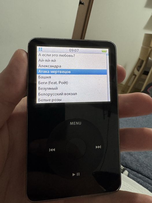 iPod classic 30 gb 5-то поколение