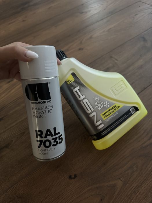 Спрей за автомобил и антифриз