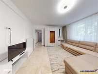 Apartament decomandat, mobilat, living luminos, Tractorul, Brasov.
