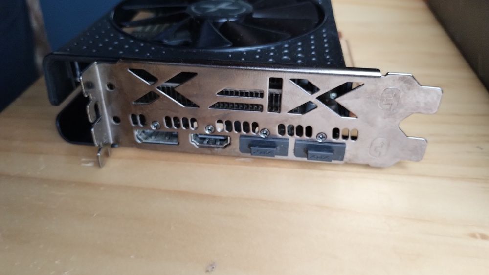 Видео карта AMD RX 6600 8GB - XFX SWFT 210