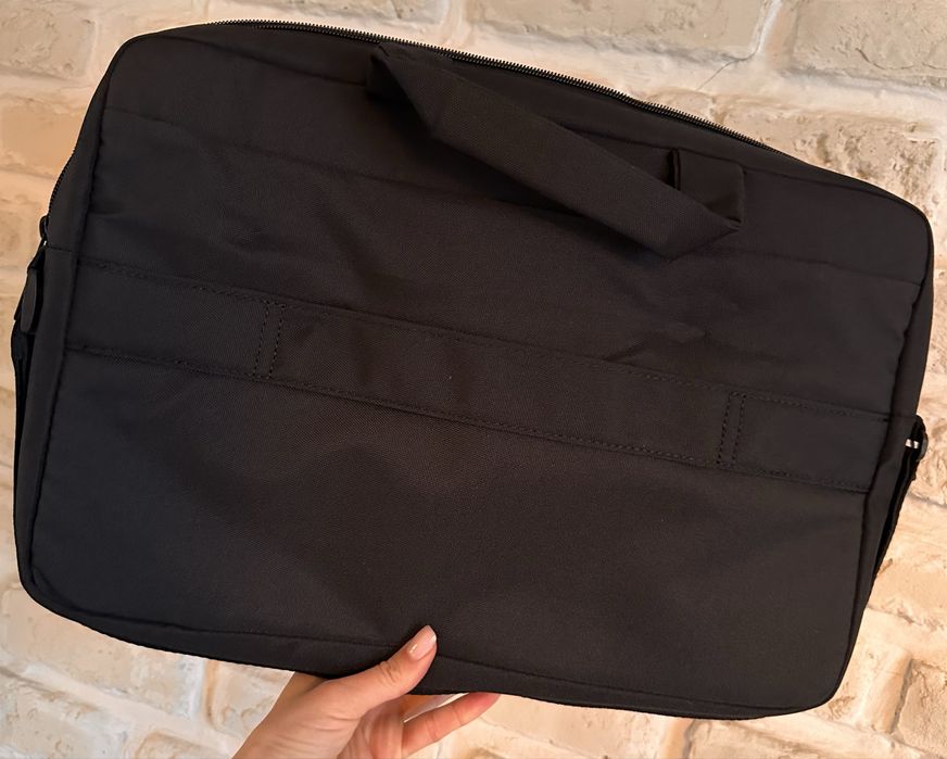 Нова чанта за лаптоп