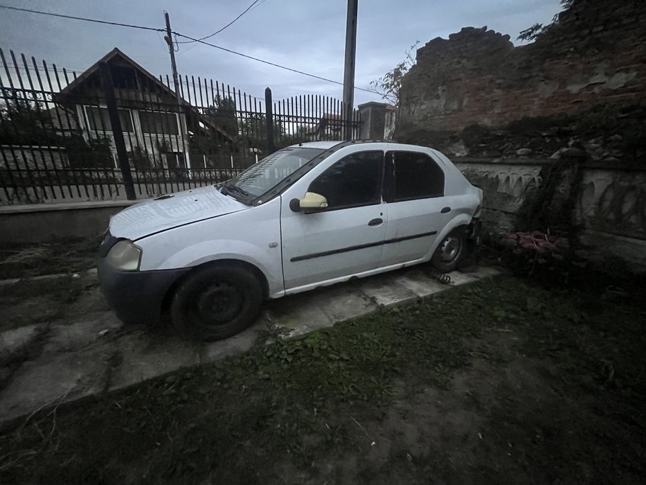 vand logan 2008 pentru rabla sau dezmembrare