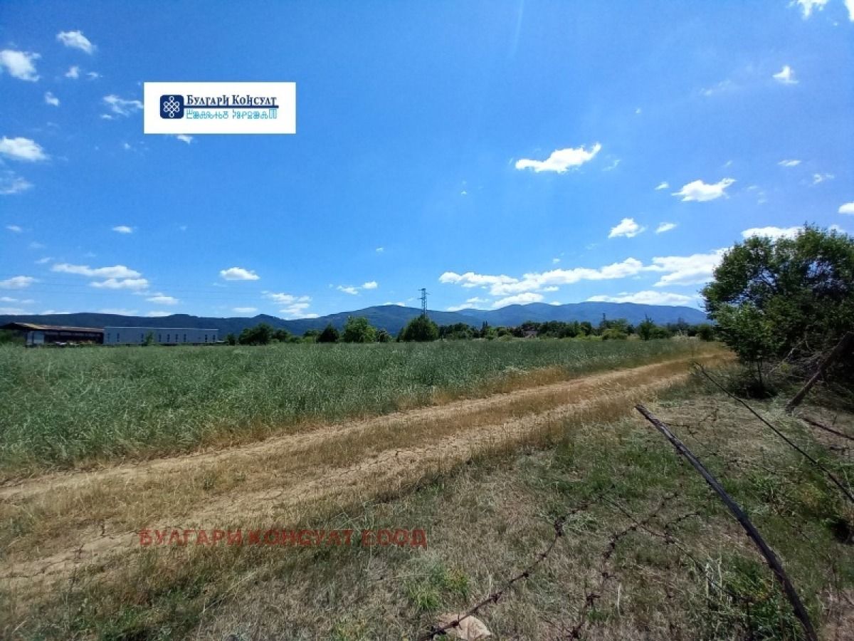 Продажба Парцел гр. Кюстендил - в.з. Север 500m²