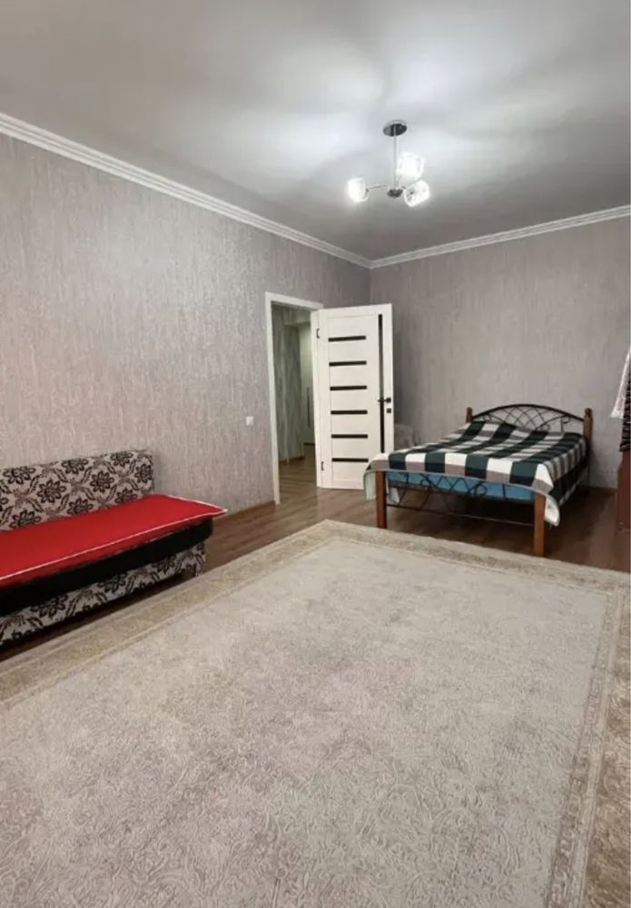 Продам 2х комнатную квартиру 73 м/кв Мухамедханова 28б Левый берег