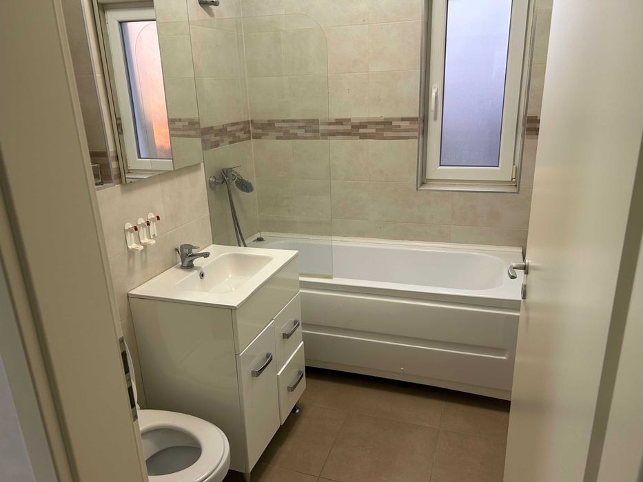 Ap 2 camere, prima inchiriere, Str Freziei, 2 loc parcare